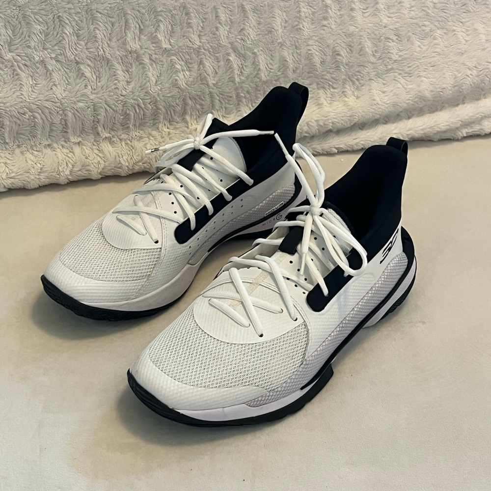 Under Amour Steph Curry 7 White and Black Team Shoe